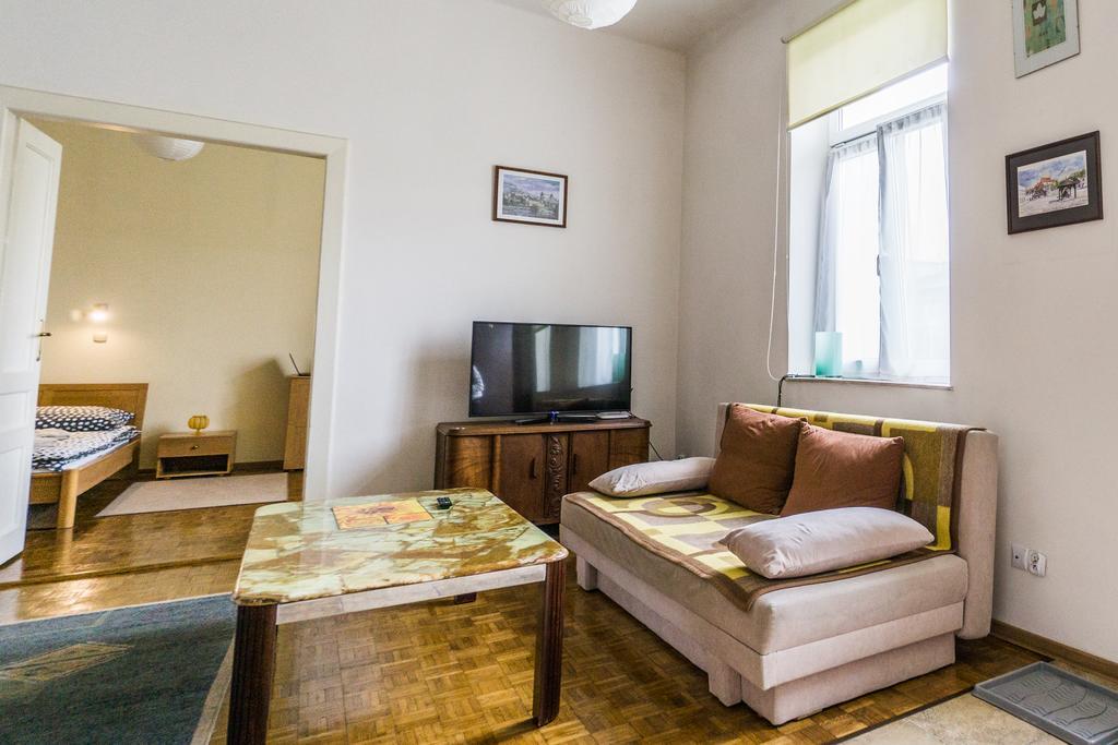 โอลด์ทาวน์ เรสซิเดนซ์ Apartment คราคูฟ ภายนอก รูปภาพ